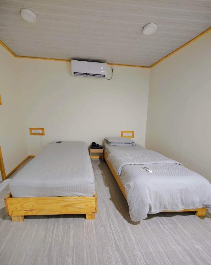 Rashuthere Maldives Rasdhoo Exterior photo