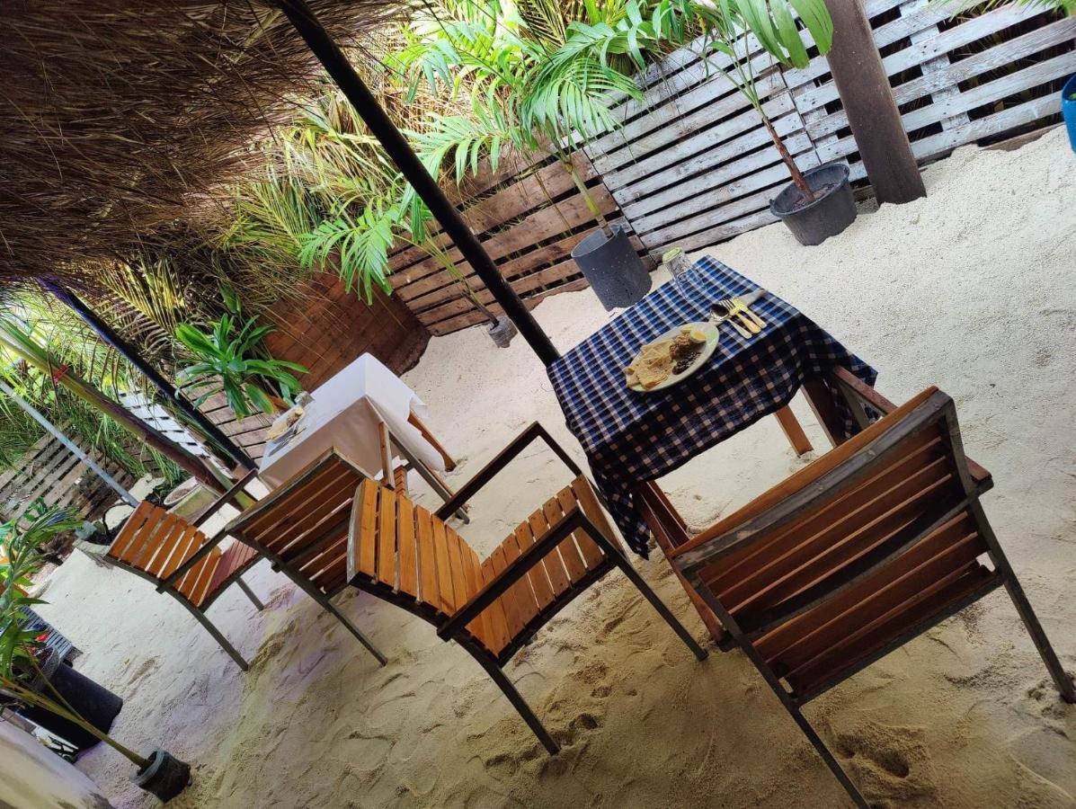Rashuthere Maldives Rasdhoo Exterior photo